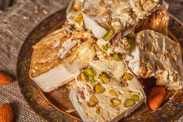 تصویر 3 از نوقای تبریز سوغات سنتی و خوش‌ طعم شهر تبریز